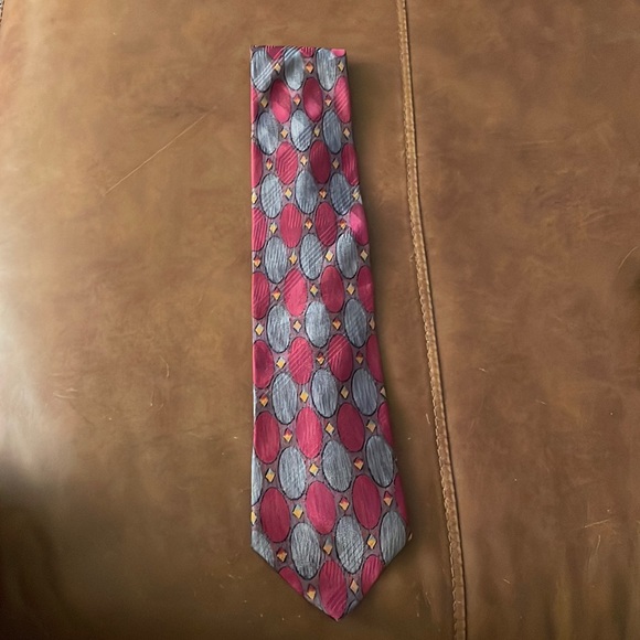 sharper image tie rack